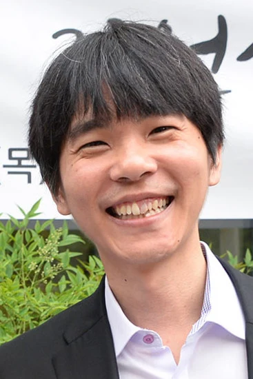 2016년의 이세돌 9단, 웃고 있는 정면 사진